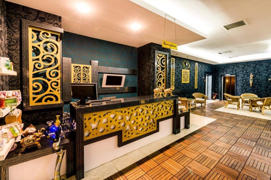 Vuni Palace Luxury Resort & Beach & Casino Kyrenia  Exterior foto