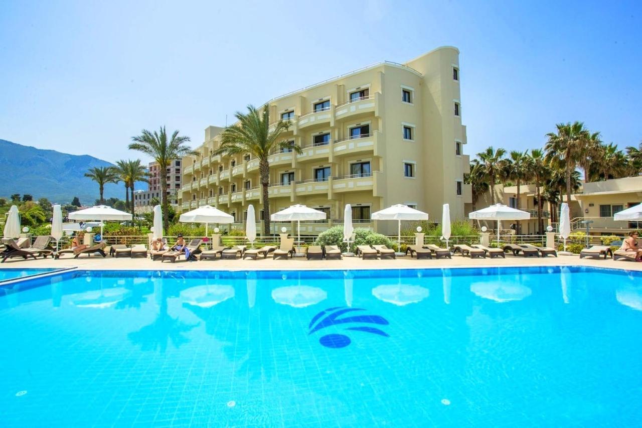 Vuni Palace Luxury Resort & Beach & Casino Kyrenia  Exterior foto
